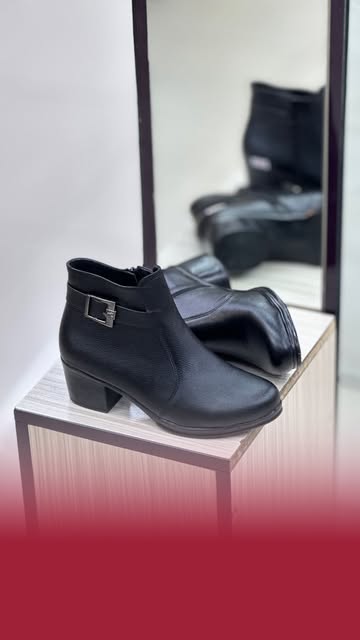 نیمبوت بزرگ‌پا و ریزپا